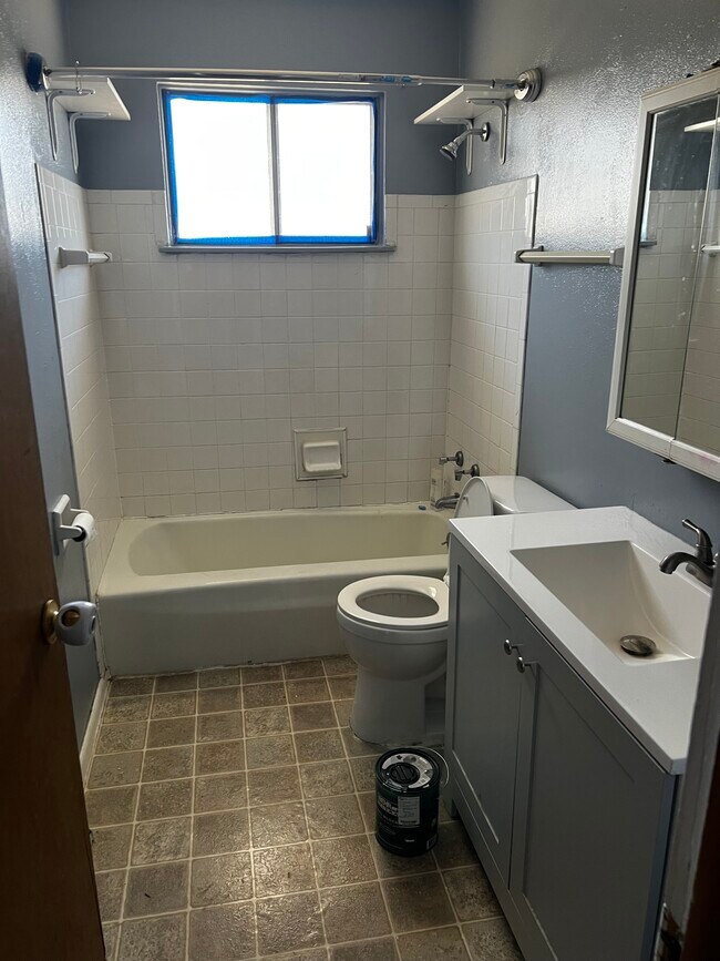 Foto del edificio - 3558 S 92nd St