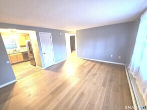 Building Photo - 270 S Windham Rd