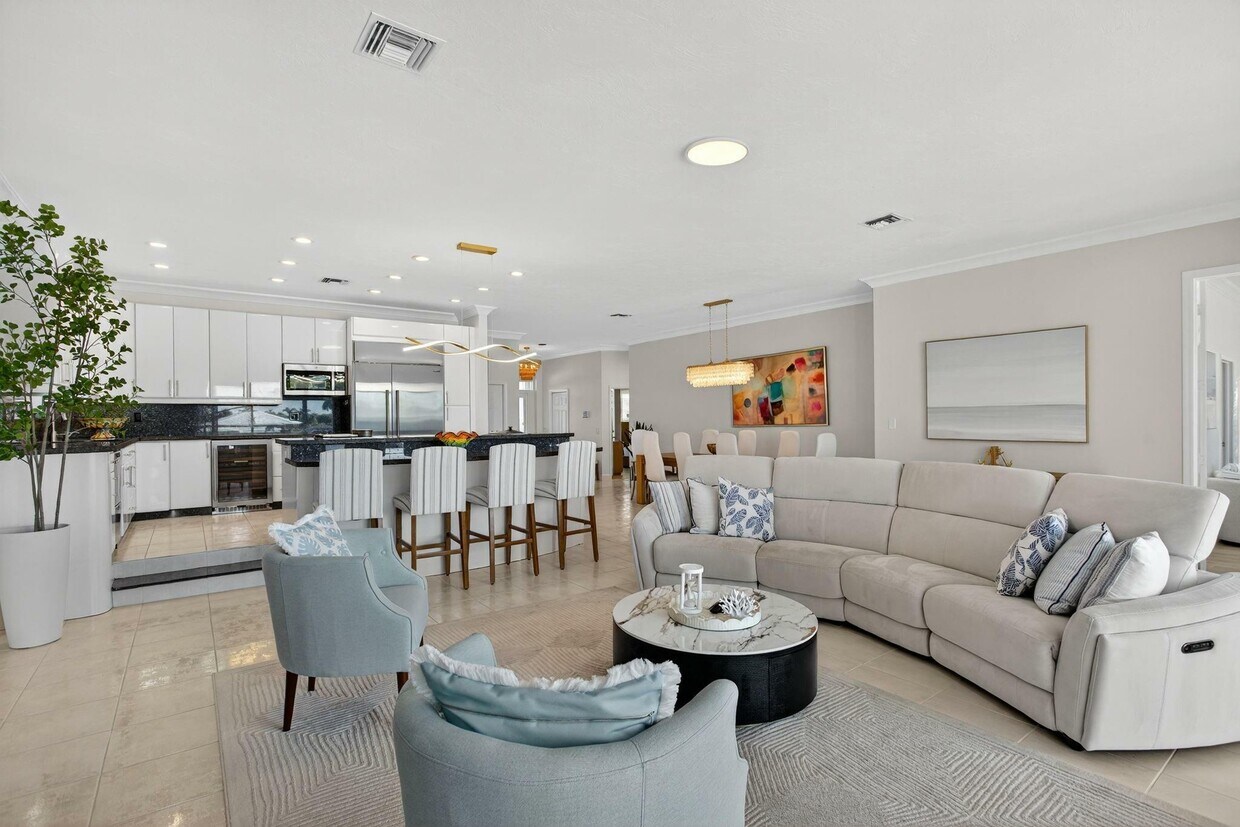 Photo - 513 S Riverside Dr (Pompano Beach, FL)