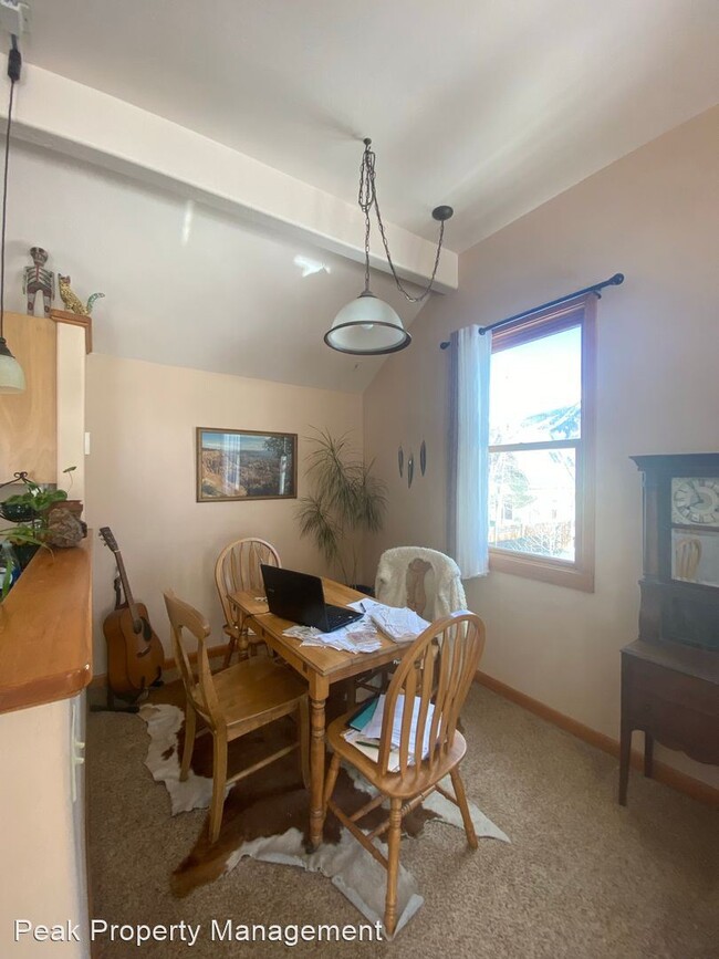 Building Photo - 2 br, 1 bath House - 219.5 Gothic