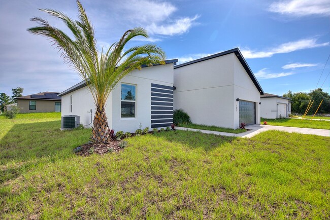 Building Photo - Newly built! Modern, energy efficient home...