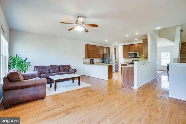 Foto del edificio - 43350 Wayfarer Sq