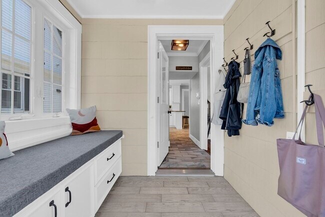 Foto del edificio - 70 Washington Ave