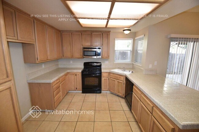 Foto del edificio - 178 Pinedale Ave