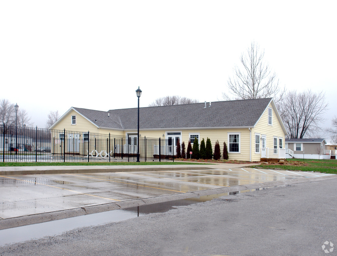 Building Photo - Countryview MHC
