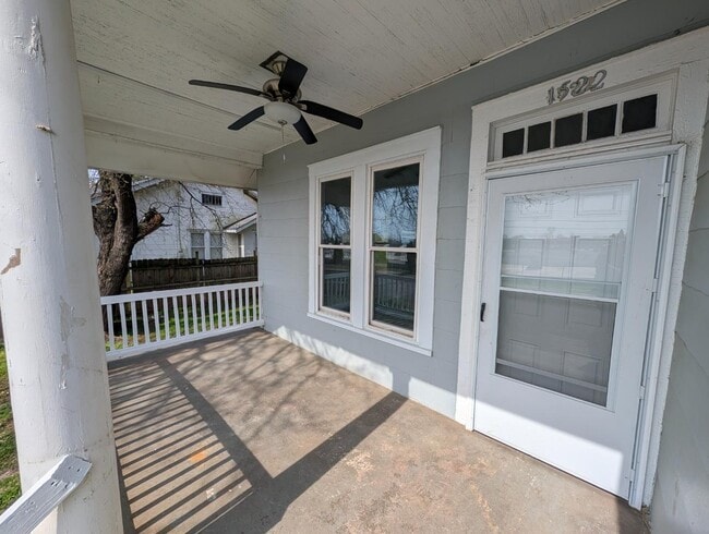 Building Photo - 1522 Buncombe Rd