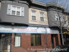 Building Photo - 1139 Broadway