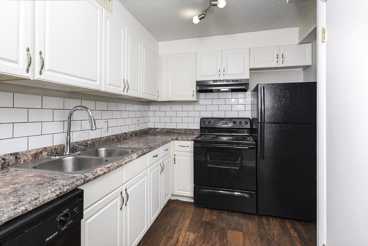 Homewood Heights Apartment Homes 403 Edgecrest Dr Homewood, AL