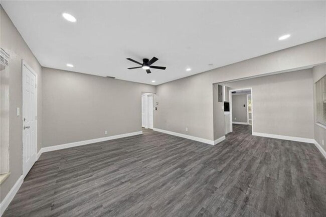 Building Photo - 1541 NW 7th Terrace