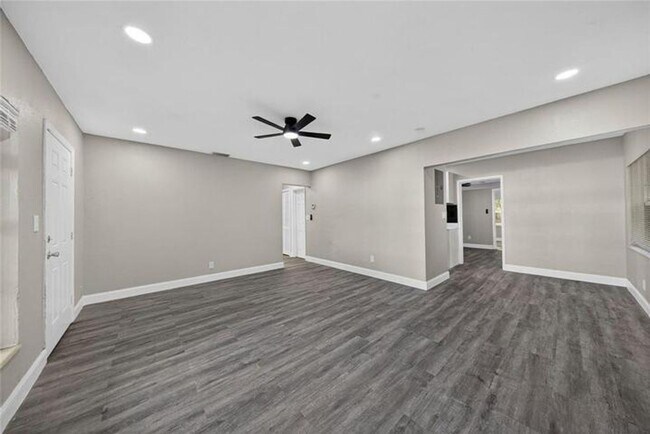 Foto del edificio - 1541 NW 7th Terrace