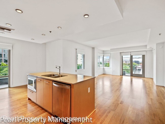 Foto del edificio - 1310 NW Naito Pkwy