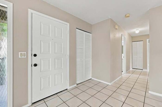 Building Photo - 112 Jersey Woods Ct