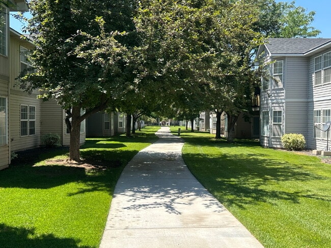 Building Photo - 11839 Cloverbrook Ln