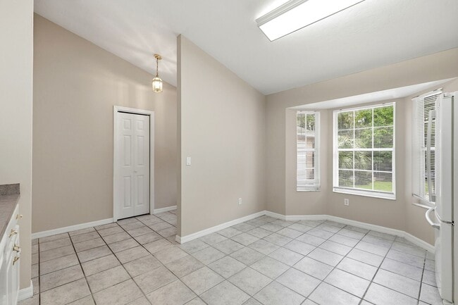 Building Photo - 2902 NW 104th Ct