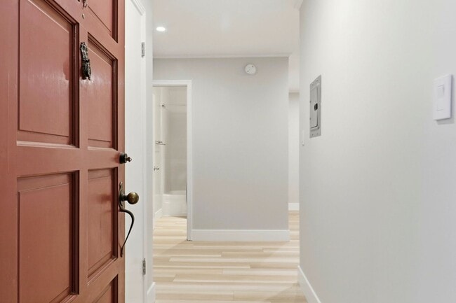 Foto del edificio - Move-In Ready 2 Bedroom/1 Bathroom Condo in The Heart of Mountain View!