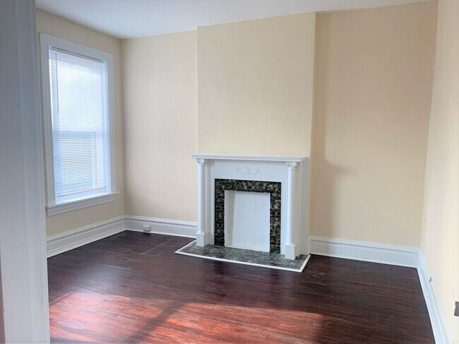 Foto del edificio - 1077 S Taylor Ave