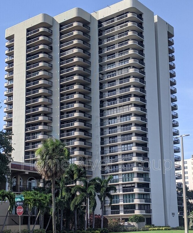 Foto del edificio - 2413 Bayshore Blvd