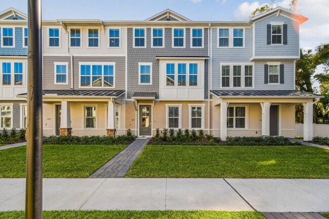 Building Photo - 1927 Risby Aly