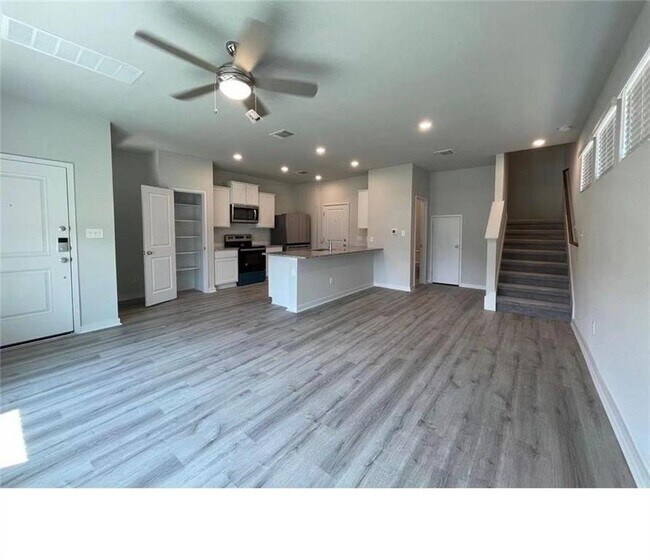 Foto del edificio - 605 West South Street Apt #32, Leander, TX...