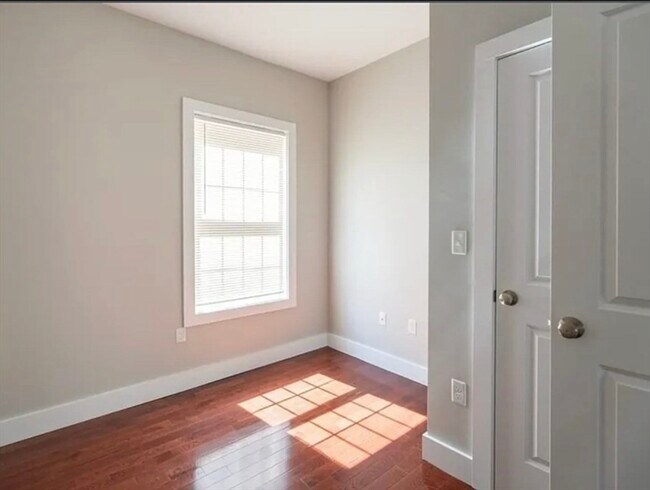 Foto del edificio - 33 Covington St