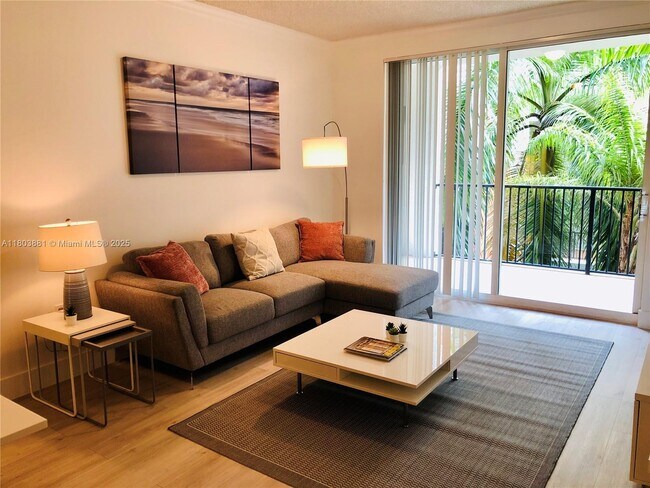 Foto del edificio - 17100 N Bay Rd