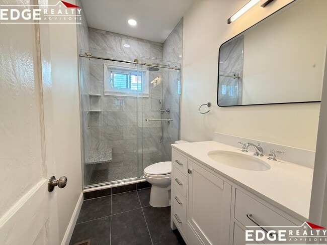 Foto del edificio - 100 Brayton Rd