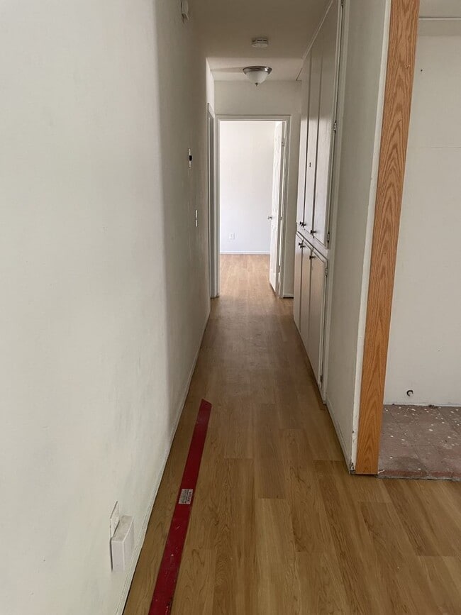 Building Photo - 3BD/2BA Single Family Home with POOL! –  $300 OFF FIRST MONTHS RENTS