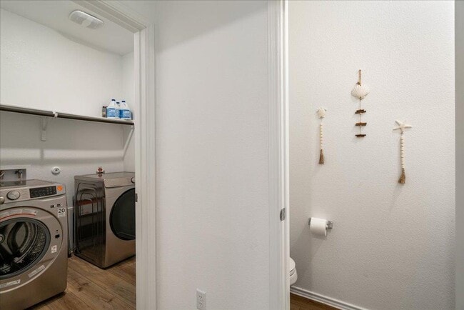 Building Photo - 206 Canley Lp