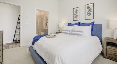 Building Photo - 2825 Sophie Ln