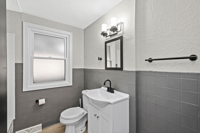 Foto del edificio - 527 Orchard Drive