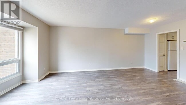 Building Photo - 1189 Nellis St