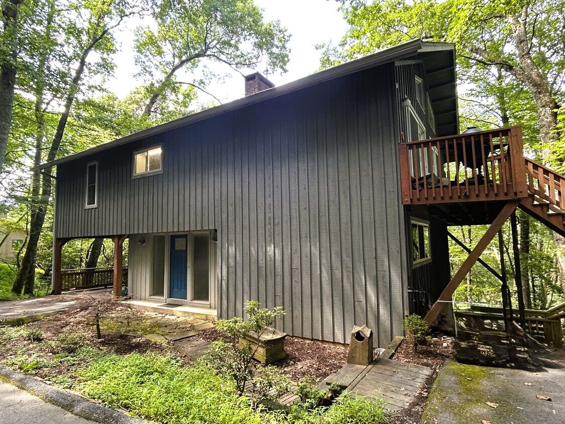 Foto principal - Spacious 3BR/2BA Home Near Downtown Boone ...