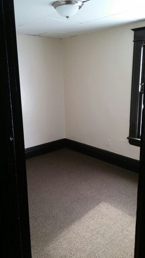 Building Photo - 255 Ave A