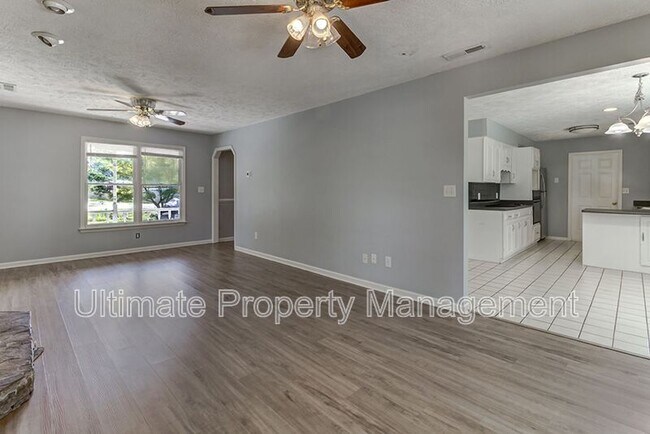 Building Photo - 4614 Masonboro Loop Rd