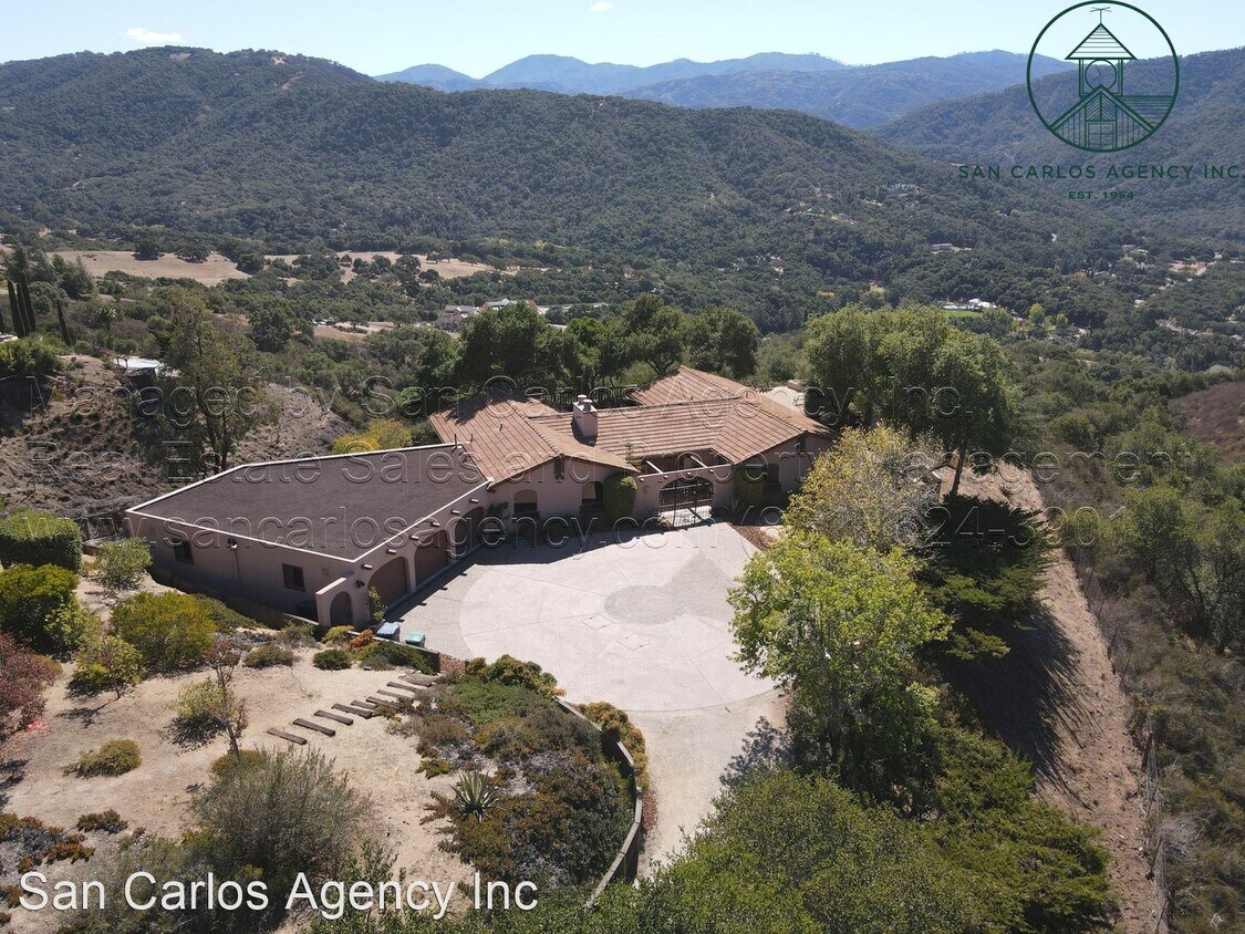 Primary Photo - 3 br, 2.5 bath House - 15561 Via La Gitana