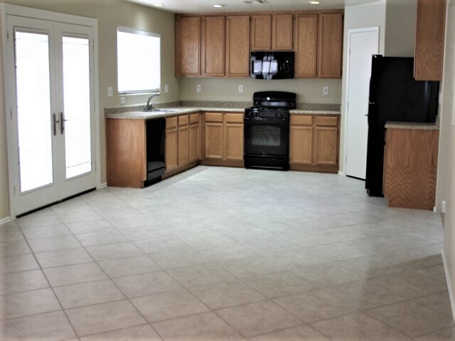 Building Photo - 11669 Elianto St