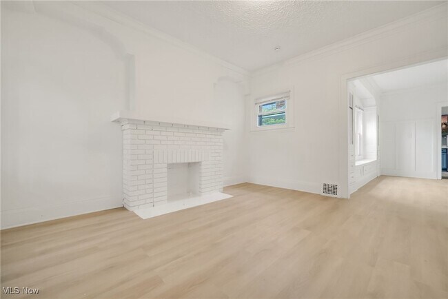Foto del edificio - 3381 E 143rd St