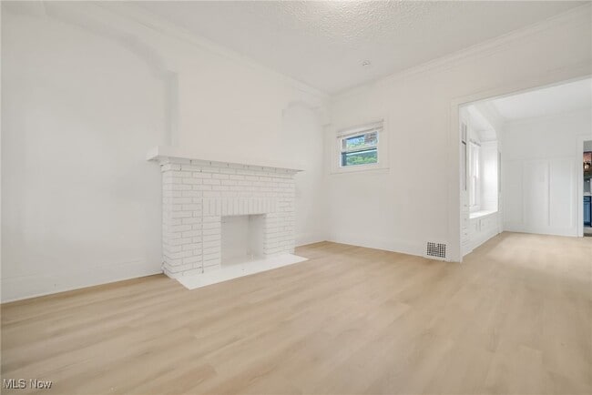 Building Photo - 3381 E 143rd St