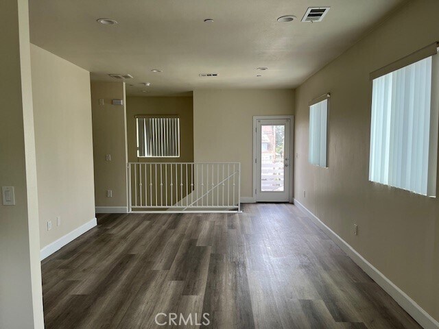 Foto del edificio - 617 E 21st St
