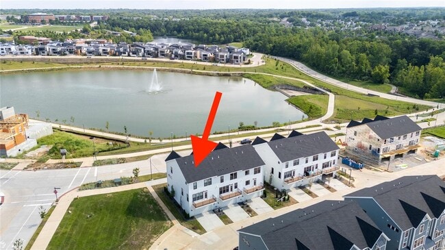 Building Photo - 16504 Honey Locust Dr