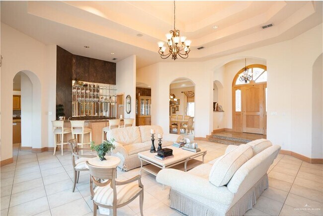 Building Photo - 37 Red River Dr