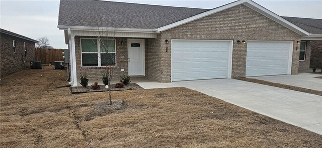 Building Photo - 521 NW 68th Ave