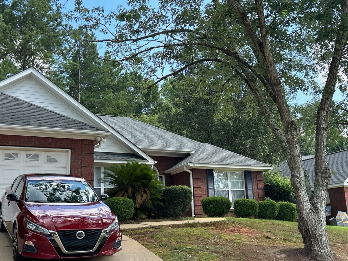 Foto del edificio - House in Auburn
