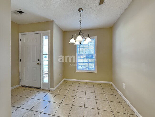 Building Photo - 156 Tudor Downs Rd