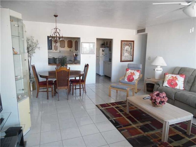 Foto del edificio - 3111 N Ocean Dr