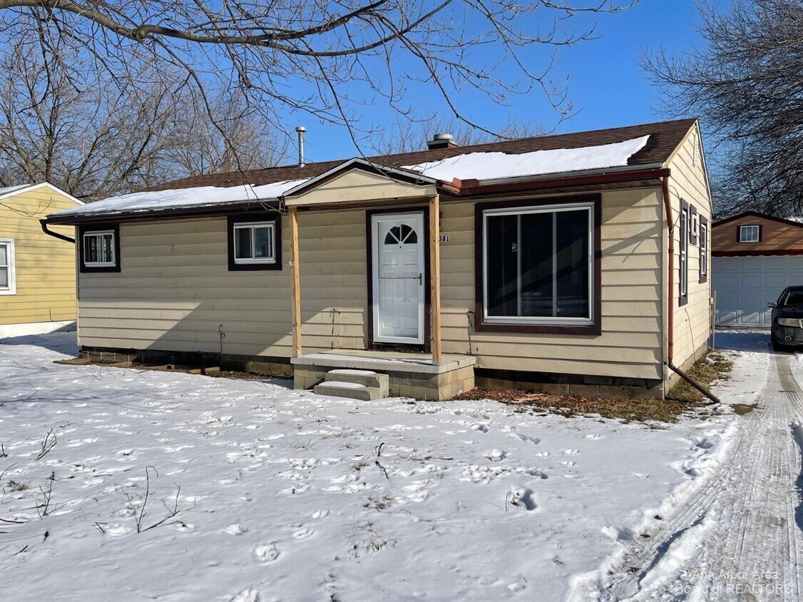 6381 Cordell St, Romulus, MI 48174 House Rental in Romulus, MI