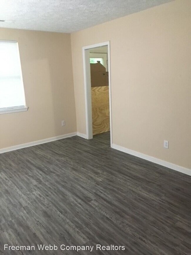 Foto del edificio - 2 br, 1 bath House - 5818 Couch Dr.