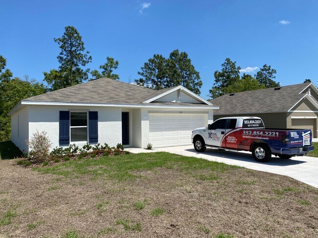 Building Photo - NOT AVAILABLE TO SHOW UNTIL MID APRIL Desirable Lake Diamond Subdivision 4/2/2 **Won't Last*