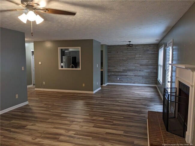 Building Photo - 7166 Mazarron Dr