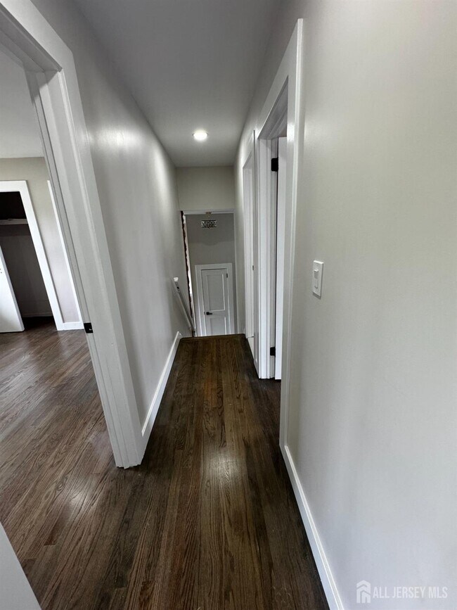 Foto del edificio - 328 Franklach Ave